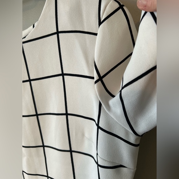 Banana Republic blouse - Picture 5 of 12